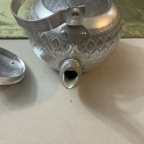 Vintage Thai Design Aluminum Tea Kettle, - Picture 4 of 7